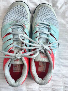Women's Nike Air Zoom Vapor X Tennis Sneaker/Shoes size 8